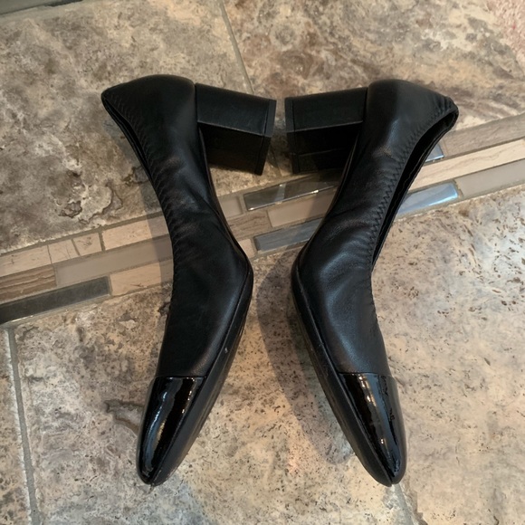 AGL Classic Cap Toe Pump - Picture 6 of 8